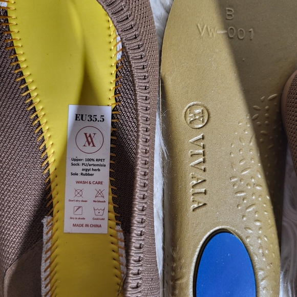 Vivaia Flexible Pointed-Toe Ballet Flats (Aria 5°) Size EU 35.5 / 5.5 US - Picture 13 of 14